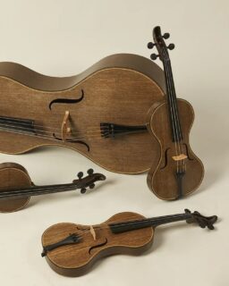 The Belgian start-up @atelierduerinck produces string instruments such as cellos and violins using flax fibre composite rather than traditional tonewoods or carbon fibre. The initiative grew out of long-term research at @hogeschool_gent, @schoolofartsgent and @ugent, and focuses on alternative materials for acoustic instruments.

Until now, musicians mainly chose between wooden instruments or carbon fibre versions. Flax fibre offers a third option with different material characteristics. Compared to wood, flax fibre composite is more dimensionally stable and less sensitive to changes in humidity and temperature. Compared to carbon fibre, it provides a more natural tactile quality and acoustic response. These properties make flax fibre relevant for applications where stability, durability and material experience matter.

Read more at MaterialDistrict.com

#MaterialInspiration #Materials #FlaxFibre #BiobasedMaterials #MaterialInnovation #SustainableDesign #CompositeMaterials #CircularDesign