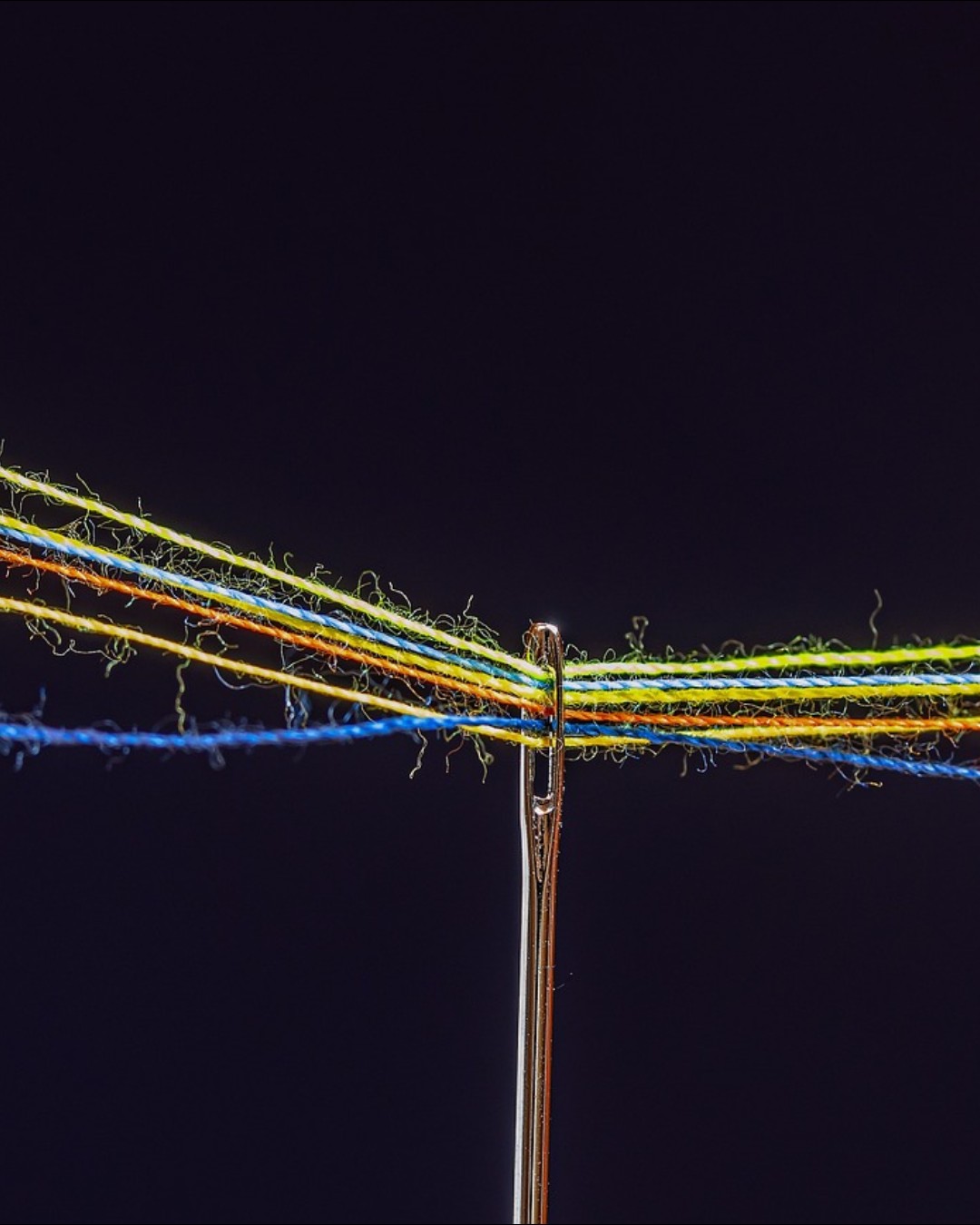 Researchers at @hongkongpolyu have developed a new type of human-safe magnetorheological fibre that can change shape and stiffness under low-strength magnetic fields. Unlike conventional magnetorheological materials, these fibres remain soft, breathable and suitable for direct contact with the human body. As a result, the innovation opens new possibilities for smart wearable textiles. The fibres combine textile comfort with programmable mechanical behaviour. 

Read more at MaterialDistrict.com

#MaterialInnovation #Materials #SmartTextiles #MaterialInnovation #WearableTechnology #ResponsiveMaterials #AdaptiveDesign #FutureMaterials #FashionDesign #ProductDesign #InteractionDesign