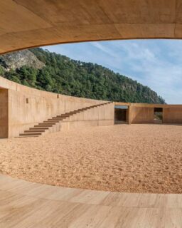 House 720 Degrees is a residential project by Mexican architect @fernandacanales_arquitectura, located in a valley near Valle de Bravo, Mexico. From the outset, the design links architectural form to material choice and site conditions. The house uses a mixture of local soil and concrete, which gives the building its natural colour and texture. As a result, the architecture visually connects with the surrounding landscape and avoids the need for additional finishes.

In addition, the project operates fully off-grid and responds to a climate with large temperature differences and long rainy seasons. By working with durable, locally available materials, the design supports long-term performance and limits ongoing maintenance.

Read more at MaterialDistrict.com

#MaterialInspiration #Materials #CircularArchitecture #ResidentialArchitecture #LocalMaterials #SustainableArchitecture #OffGridArchitecture #EarthBasedMaterials #MaterialInnovation #LandscapeIntegration #LowMaintenanceDesign