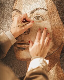 Spanish artist @cynthianudel has developed Biopainting, a material-based technique that replaces conventional paint with textile waste and natural pigments. Her work explores how discarded materials can become expressive artworks. At the same time, it questions the environmental impact of the textile and pigment industries.

Instead of using acrylics or oils, Nudel works with leftover textiles. She dyes these fabrics using colour extracted from organic waste streams. Onion skins, pomegranate peels and eucalyptus bark form the basis of her palette. She then cuts the dyed textiles into small pieces and fixes them onto canvas with a natural adhesive. This process creates layered, tactile surfaces that function as both image and material statement.

Read more at https://materialdistrict.com/article/biopainting-turning-textile-waste-into-a-natural-colour-palette/

#MaterialInspiration #Materials #BiobasedMaterials #TextileWaste #NaturalDyes #CircularDesign #MaterialInnovation #SustainableTextiles #DesignResearch #SlowDesign #ColourInnovation #FutureMaterials