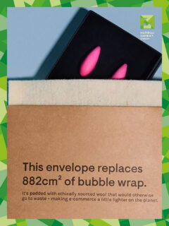 Material of the day: Woola Wool Packaging 🐑📦

Developed by @woolapackaging, this protective postal packaging is made from waste sheep wool, offering a natural alternative to plastic bubble wrap. By repurposing wool that would otherwise be discarded, Woola reduces reliance on petroleum-based plastics while giving value to an underutilised European resource.

Wool’s natural elasticity and resilience provide shock absorption and cushioning, while its water-repellent and temperature-regulating properties help protect fragile products during transport. Designed to be durable and reusable, the packaging supports multiple use cycles and contributes to a more circular supply chain.

Read more at MaterialDistrict.com

👉 Discover this material and many more at MaterialDistrict Utrecht
📍 Werkspoorkathedraal, Utrecht
📅 4–6 March 2026
🎟️ Get your ticket now via link in bio

#MaterialoftheDay #Material #Woola #WoolPackaging #BiobasedMaterials #CircularDesign #SustainablePackaging #MaterialDistrict #MDUtrecht