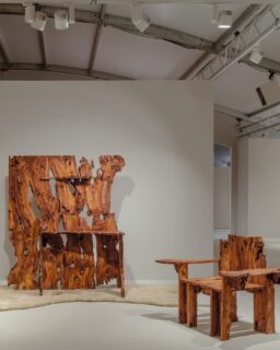 Spanish designer @@jorgepenades has presented Uprooted V02, a research-driven furniture project that explores new uses for olive tree roots. The project debuted at Matter and Shape, a design salon held in Paris from 6 to 9 March 2026 during Paris Fashion Week.

The work focuses on a little-used byproduct of the olive oil industry in Spain. Farmers often remove olive trees during agricultural cycles. While the trunk and branches may find new uses, the roots usually end up as firewood or waste. Penadés investigates how designers can transform these discarded roots into valuable materials. His project highlights the hidden qualities of olive roots and challenges how the industry values this resource.

Read more at MaterialDistrict.com

#MaterialInspiration #Materials #Wood #OliveRootFurniture #MaterialInnovation #SustainableDesign #CircularDesign #FurnitureDesign #OliveWood #DesignResearch #ProductDesign #MaterialDesign #AgriculturalWaste #EcoDesign #MediterraneanMaterials