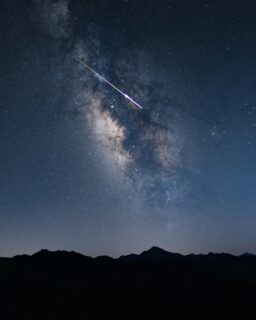 Microorganisms may play an unexpected yet crucial role in the future of sustainable material sourcing—both in space and on Earth. A recent experiment conducted aboard the International Space Station (ISS) demonstrates how bacteria and fungi can extract valuable metals from meteorites in microgravity, offering insights into resource systems relevant to design and material innovation.

Read more at MaterialDistrict.com

#MaterialInspiration #Materials #Biomining #MaterialInnovation #Biobased #SpaceResearch #FutureMaterials #ResourceRecovery #Microbiology #DesignInnovation