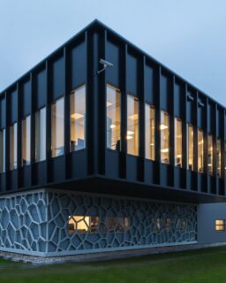 A waterborne fire-retardant coating system developed for exterior timber cladding. Teknos FR Façade Opaque (exterior) by @teknoscareers / More at MaterialDistrict.com

#MaterialoftheDay #Materials #Coatings #FireRetardant #Facades #Cladding