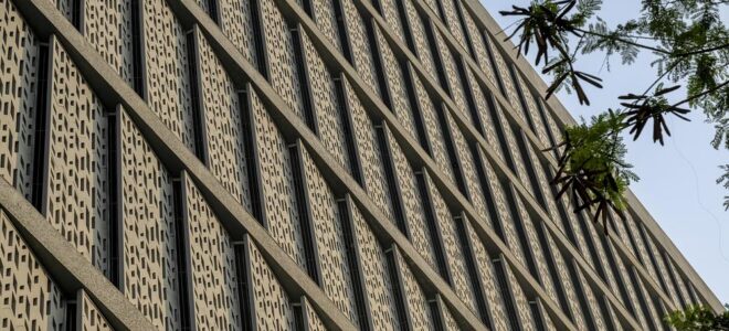 Climate-Responsive Office Design With Recycled And Low-Carbon Materials