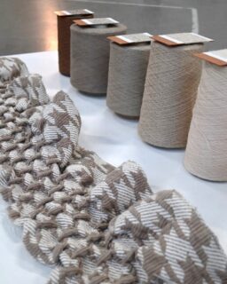 Designed with alternating layers of reflective and non-reflective yarns, the material reacts to different viewing angles, making certain elements disappear or emerge. Changeable Reflective Textiles by @amarinsbokma / More at MaterialDistrict.com

#MaterialoftheDay #Materials #Textiles #InteriorDesign #FashionDesign