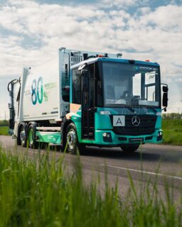 .@mercedesbenztrucks has introduced the reECONIC, a battery-electric waste collection concept vehicle developed with 32 partners to demonstrate how circular materials can be integrated into commercial vehicle manufacturing. The project combines electric mobility with recycled, biobased and renewable materials, while exploring ways to reduce emissions and preserve resources across the vehicle lifecycle.

Read more at MaterialDistrict.com

#CircularDesign #CircularEconomy #RecycledMaterials #BioBasedMaterials #VehicleDesign #MaterialInnovation #SustainableDesign #ElectricMobility #ClosedLoop #IndustrialDesign