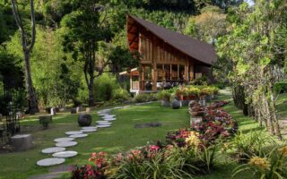 Locally Sourced Cedar Shapes Sustainable Pavilion in Panama’s Coffee Highlands