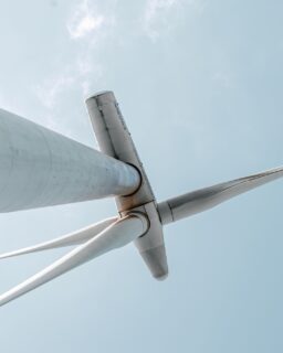 Researchers at @politechnika.bydgoska in Poland have investigated cement composites reinforced with fibres recovered from wind turbine blades. The exploratory study combines this recycled material with polypropylene fibres. It also examines how ultrasonic testing could support the development of more circular construction materials.

Read more at MaterialDistrict.com

#WindTurbineBladeRecycling #RecycledFibres #CementComposites #CircularConstruction #MaterialInnovation #ConstructionMaterials #SustainableBuilding #UltrasonicTesting #CompositeRecycling #CircularEconomy